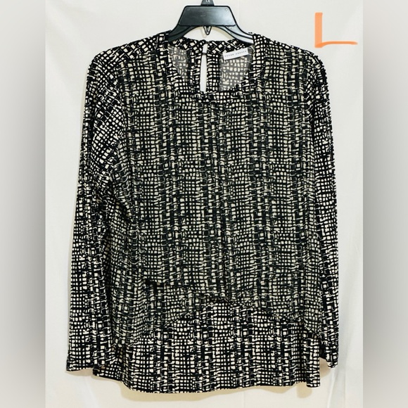 Black and White Patterned Women's Top - Picture 1 of 3